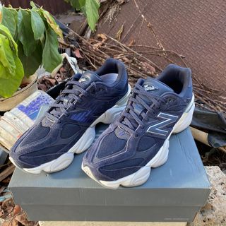 (Category: ) located in . Submitted by snkr_hype (Listing ID 1298457300, Image 1). Description: .