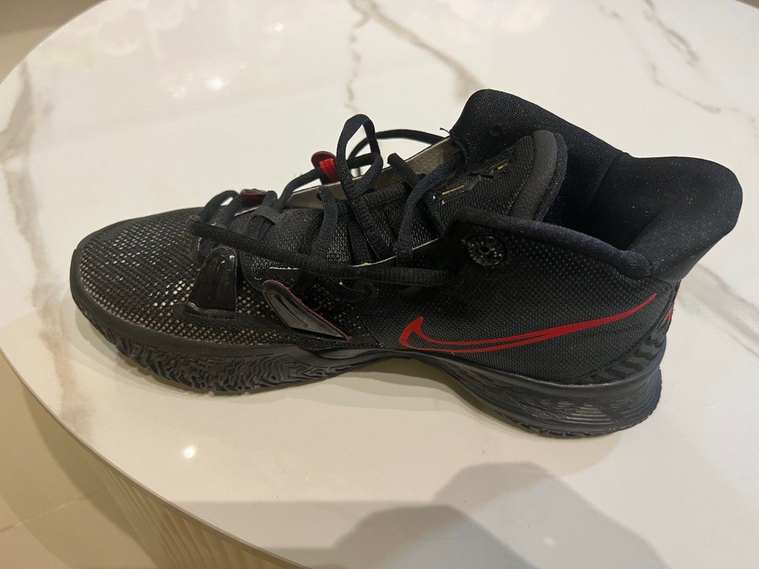 Nike Kyrie 7, Men's Fashion, Footwear, Sneakers on Carousell