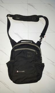 Pacsafe Venturesafe 300 Cross Body Bag