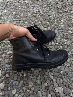 Palladium Pampa zip leather boots US 8.5 womens