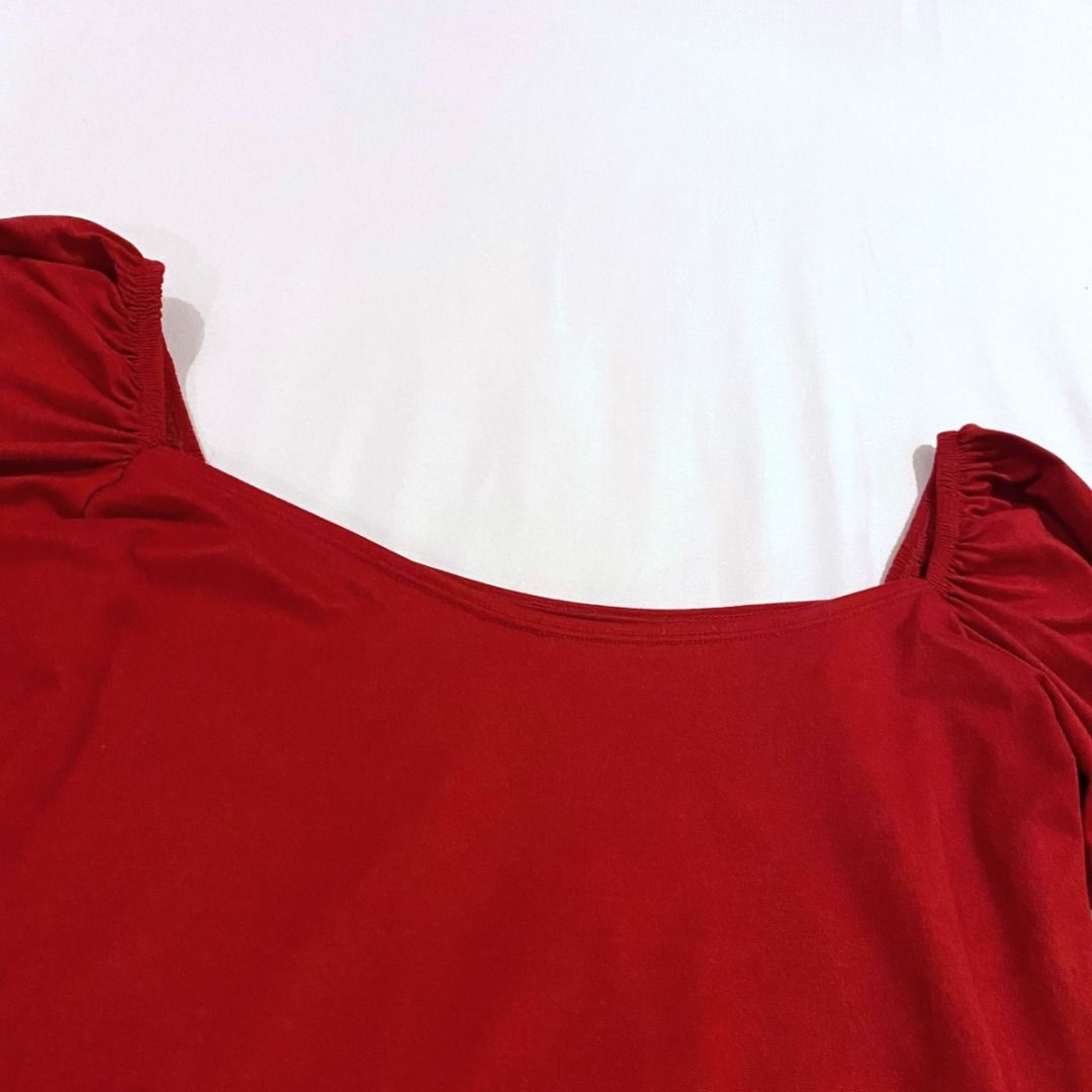 Peplum Off Shoulder Blouse in Red (Category: Blouses) located in Makati City. Submitted by sofbetes (Listing ID 1298433465, Image 2). Description: Size: S-M Material: Spandex, Cotton - Stretchy, comfortable, loose - Sleeves can be worn two ways - Few loose threads RFS: Decluttering Other Colors: White, Old Rose 💲 MOP: Gcash, BDO/BPI Bank Transfer 📦 Delivery: GrabExpress, Lalamove ⌛️ Shipping: Within 1-3 days.