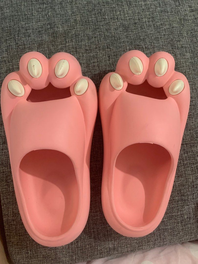 Pink Panther House Slippers (Category: Slippers and slides) located in Mandaluyong City. Submitted by jaaustria20 (Listing ID 1298459594, Image 1). Description: Very cute pink panther design house slippers. Fits size 7. RFS: decluttering, my daughter got too many house slippers.