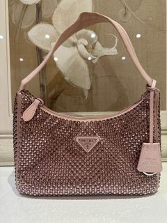 （分類：）位於 。 由 prelovedby___b 提交（商品編號 1298314842，圖片 1）。簡介： 。