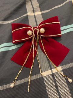 Red Velvet Bow Hair Clamp w Pearls