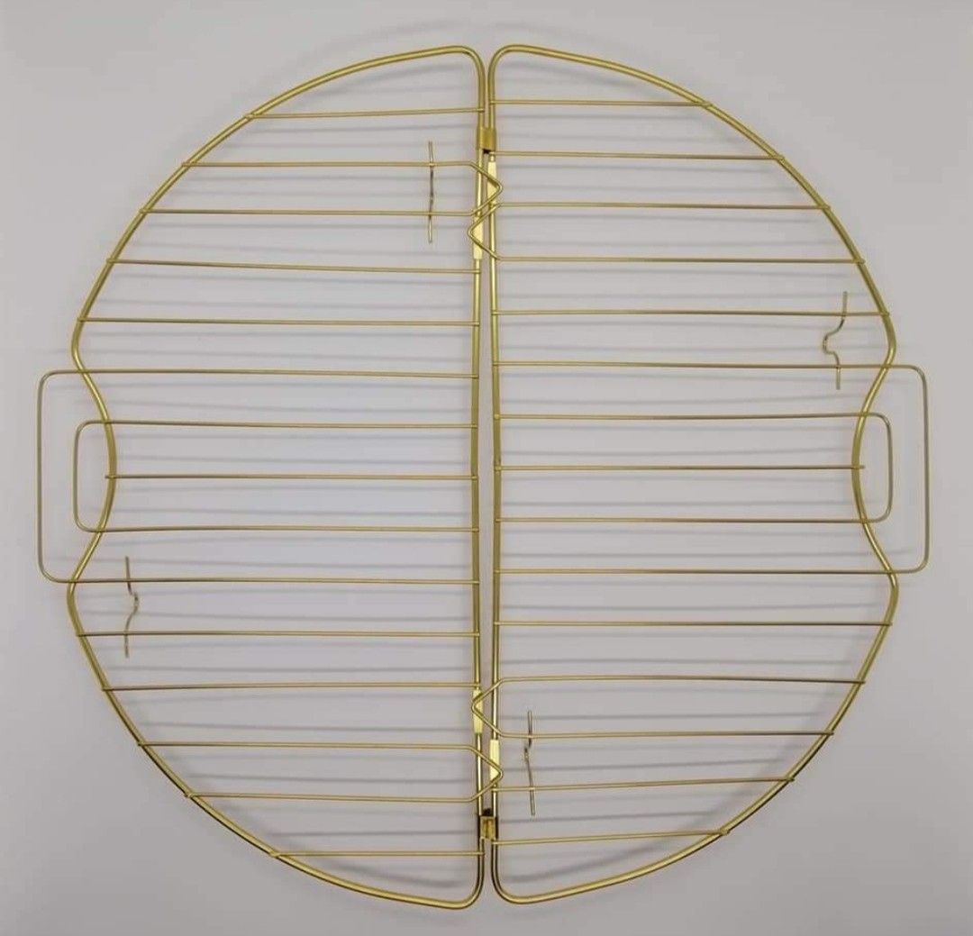 Stainless Steel foldable cooling rack (Category: Bakeware) located in Paranaque City. Submitted by missteks1016 (Listing ID 1298297475, Image 3). Description: comes in 2 colors: rosegold & gold.