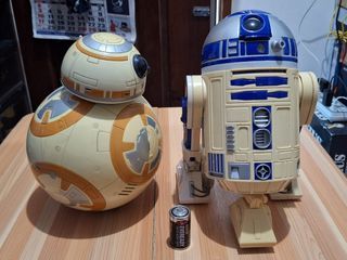 Star Wars R2-D2 & BB-8 Droid The Disney Store Interactive  figures