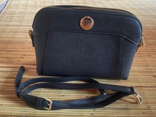 (Kategori: ) berada di . Dikirim oleh cheeesaaa (ID iklan 1298295807, Gambar 1). Deskripsi: .