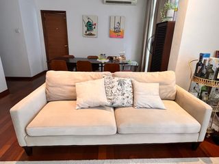 (Category: ) located in . Submitted by beccachiu (Listing ID 1298355501, Image 1). Description: .