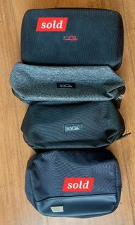 TUMI (pouch only)(Delta Airline Amenity kit)