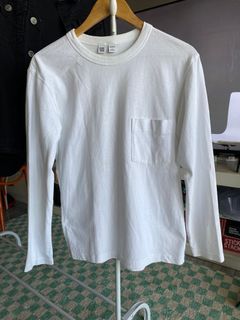 Uniqlo White Long Sleeves Shirt with Front Pocket