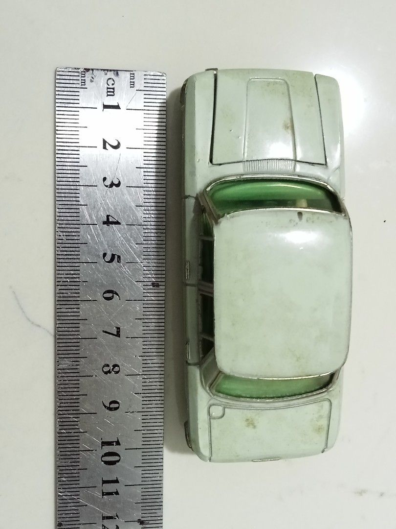 Vintage taiseiya Datsun Nissan bluebird diecast car model made in japan