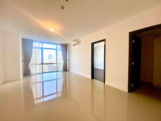 West Gallery Place For Rent Condo Bgc Taguig 2 Bedroom with Balcony