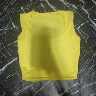 Yellow U-neck Sleeveless Cropped top