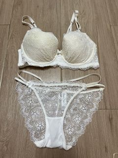 （分類：）位於 。 由 honeyay 提交（商品編號 1298518107，圖片 1）。簡介： 。