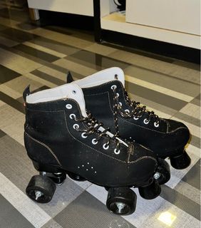 4 wheel Roller skates