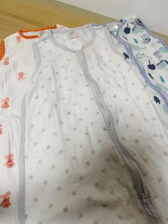(Category: ) located in . Submitted by ashleyshops (Listing ID 1298560682, Image 1). Description: .