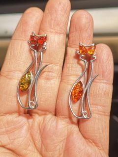 Antique long cat sterling white brooch  cognac  natural amber