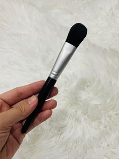 Black make up brush