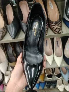 black YVES SAINT LAURENT pump heels
