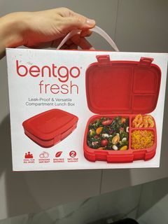 Brand new Bentgo lunch box red