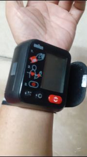 Braun  wrist  blood pressure  monitor