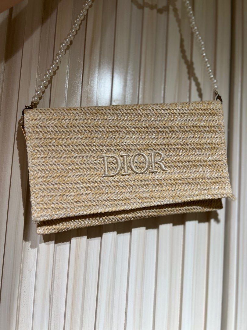 Dior Complimentary Gift Bag (Category: Luxury Bags & Wallets) located in Pasig City. Submitted by cathrick_online_shop (Listing ID 1298623519, Image 1). Description: Original.