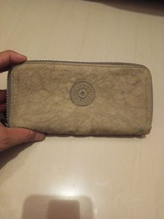 (Kategori: ) berada di . Dikirim oleh nadhira21 (ID iklan 1298550361, Gambar 1). Deskripsi: .