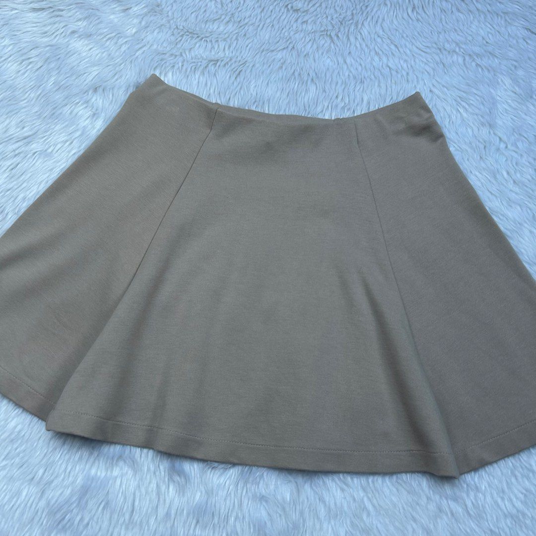 Forever 21 Nude Skater Skirt (Category: Skirts) located in Imus. Submitted by _luxclassix (Listing ID 1298549772, Image 3). Description: Size: Medium First photo for inspo MOP: Gcash & BDO Shipping via: J&T Express starts at 75 Lalamove.