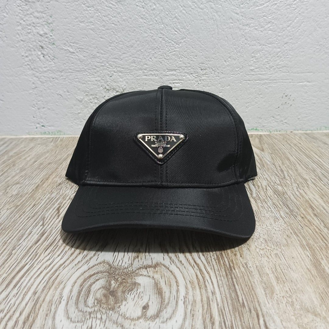 FORSALE PRADA CAP (Category: Caps & Hats) located in Manila. Submitted by sn0wchilddd (Listing ID 1298539092, Image 1). Description: 📌FORSALE CAP📌 PRADA CAP EXCELLENT CONDITION LOCATION: NORTH CALOOCAN CITY CORRIER: J&T/LALAMOVE/LBC MOP: GCASH PM FOR INQUIRIES.