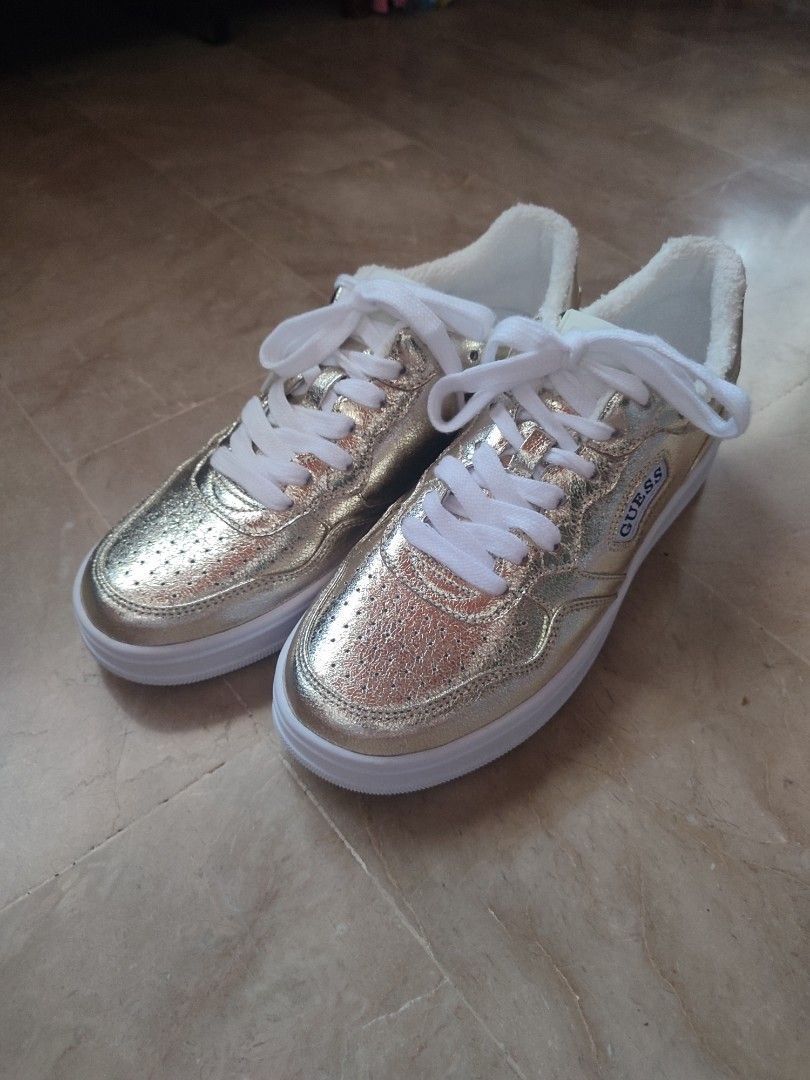 Guess sneakers gold online