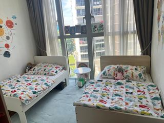 (Category: ) located in . Submitted by tropical.head (Listing ID 1298542662, Image 1). Description: .