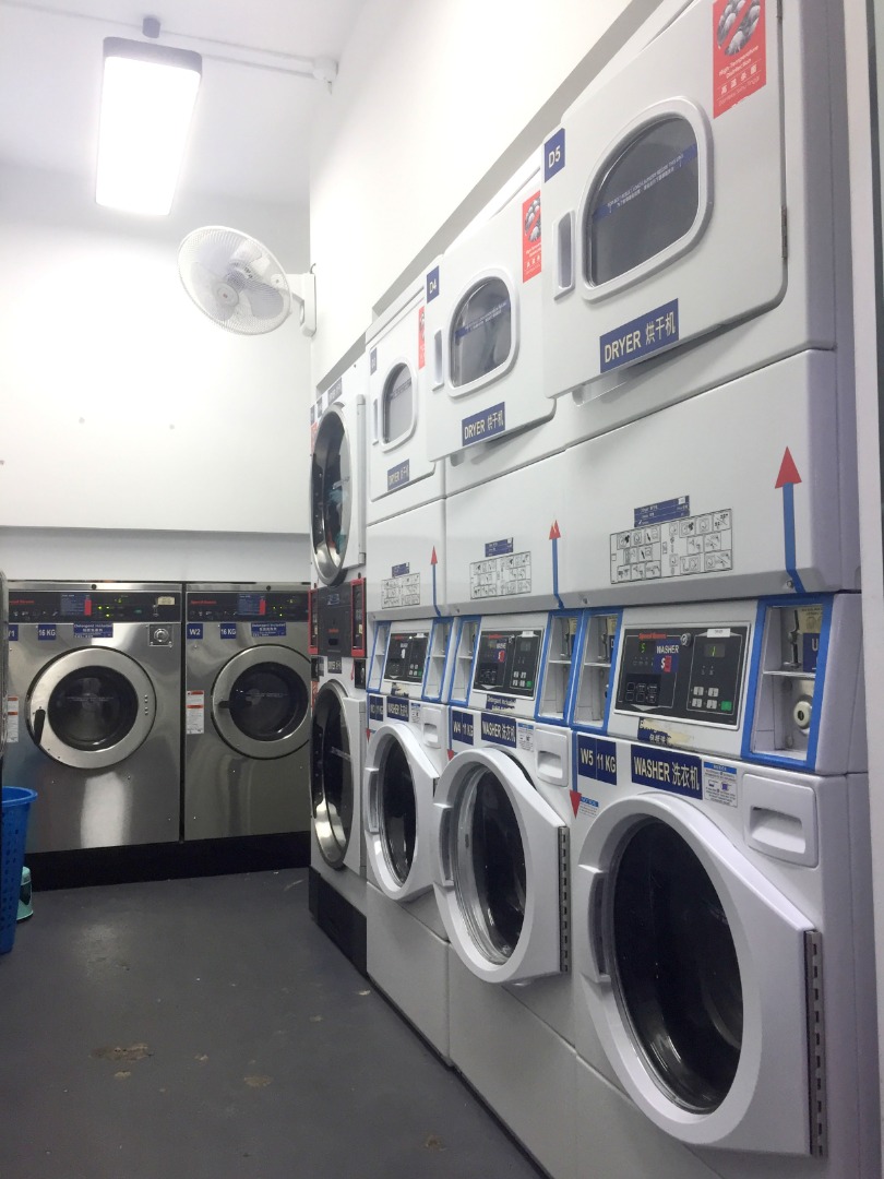 Laundromat business for sale near redhill MRT in between 2 rental 1200/mth, Property