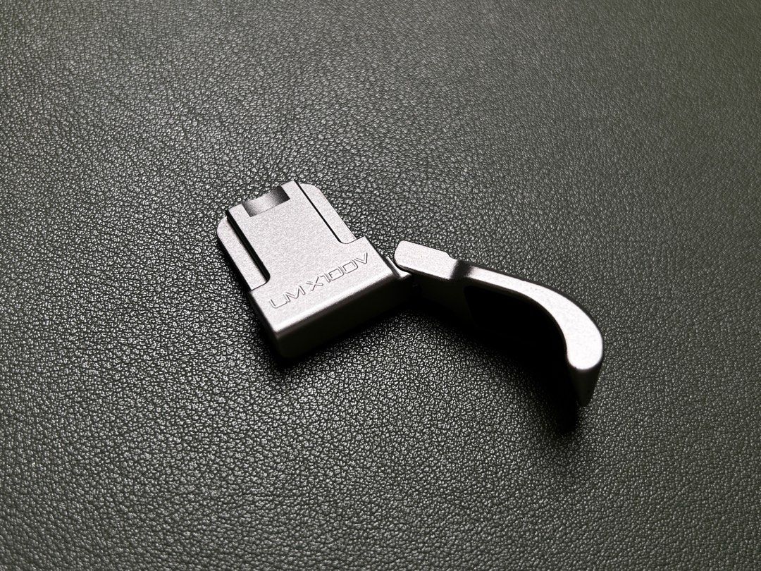 Lensmate thumb grip for X100V, silver, Photography, Photography