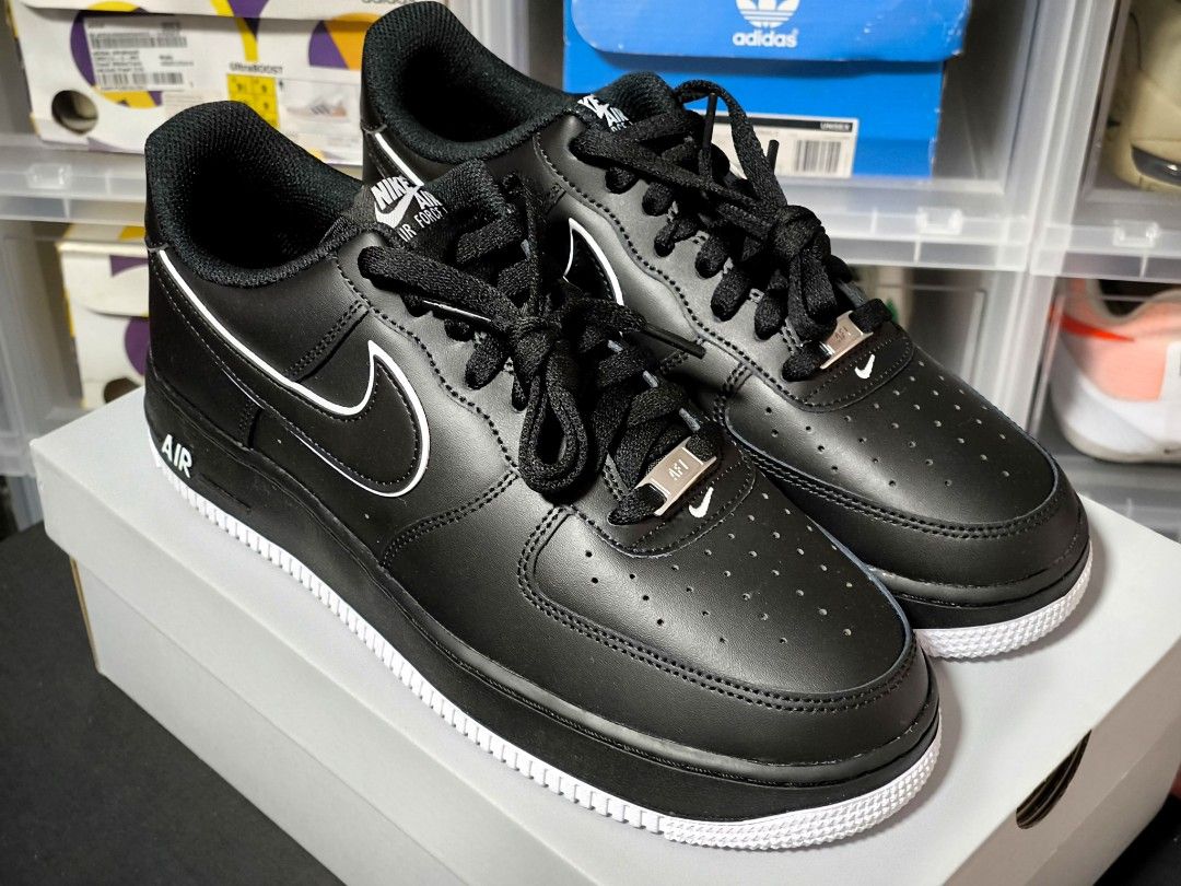 Nike air force 1 black and white sole top