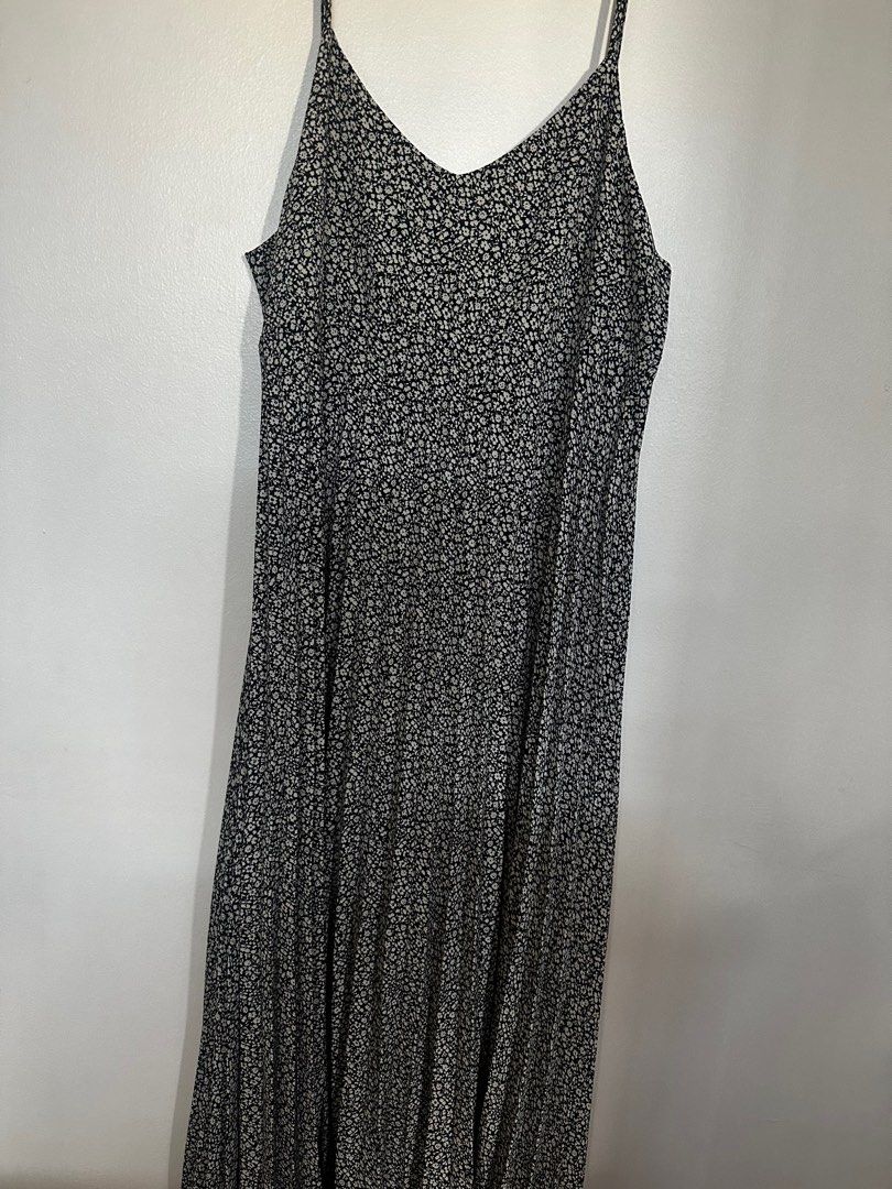 Oak and fort floral long dress, Women's Fashion, Dresses & Sets, Dresses on  Carousell