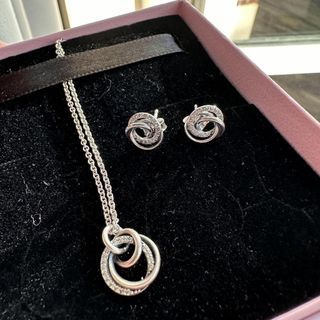 Pandora round set of earrings and necklace in silver Pandora auth new
