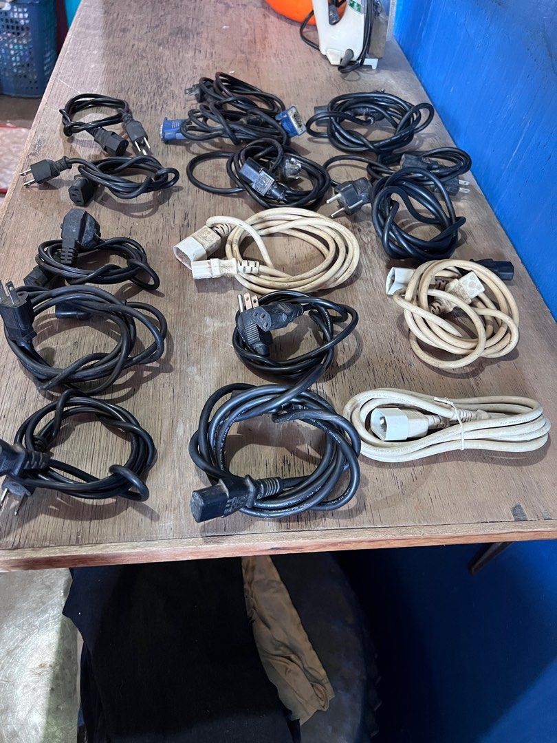 Power cables for desktop computer (Category: Computer Parts) located in Manila. Submitted by vagdula (Listing ID 1298475649, Image 1). Description: RFS: 1.declutterring 2. all working nag shutdown na kasi computer shop ko way back 8 years ako then niligpit ko lang 3. i think all working condition 4. no warranty 5. no return no exchange 6. for pick app or 3rd party del app 7. location san bartolome novaliches qc.