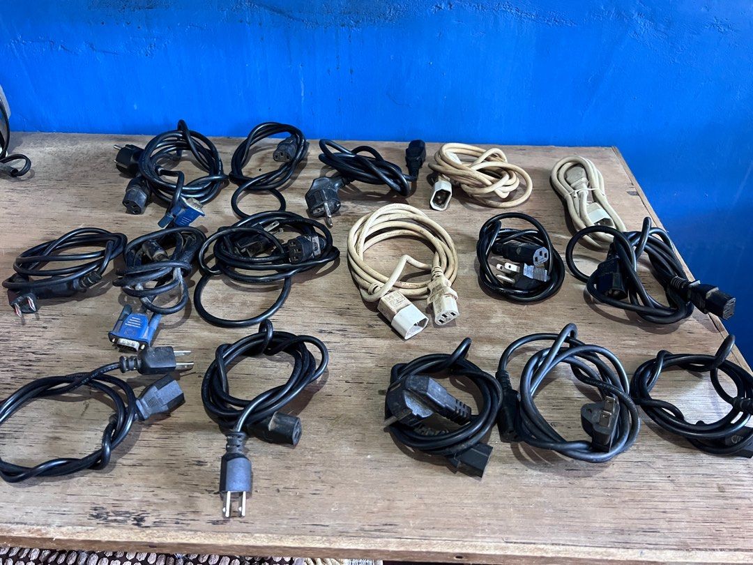 Power cables for desktop computer (Category: Computer Parts) located in Manila. Submitted by vagdula (Listing ID 1298475649, Image 3). Description: RFS: 1.declutterring 2. all working nag shutdown na kasi computer shop ko way back 8 years ako then niligpit ko lang 3. i think all working condition 4. no warranty 5. no return no exchange 6. for pick app or 3rd party del app 7. location san bartolome novaliches qc.