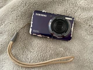 PREOWNED SAMSUNG ST50 DIGITAL CAMERA (WITH ISSUES)