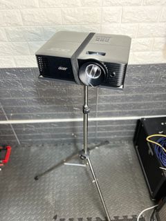 RENTALS LED Projector 4800 ANSI Lumens for RENTALS only with white screen