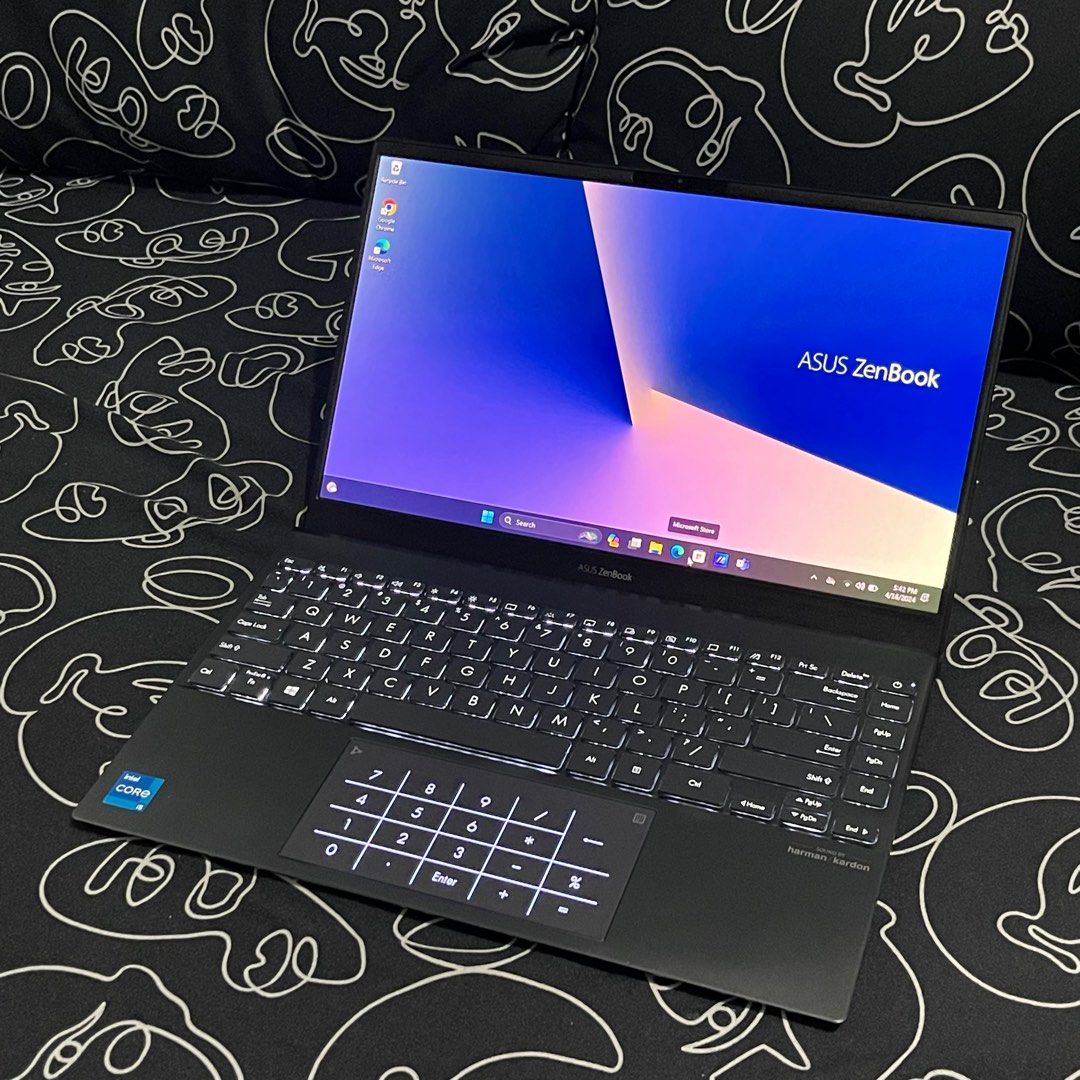 Rush ASUS ZenBook OLED I5 11th GEN 8GB RAM 512GB SSD Numeric Touchpad Rush asus zenbook oled i5 11th gen 8gb ram 512gb ssd numeric touchpad