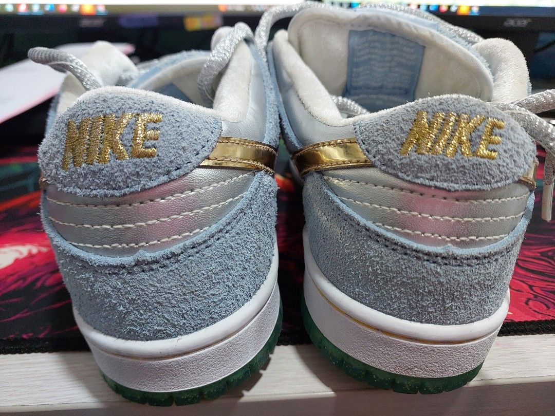 SB Dunk Low x Sean Cliver Holiday Special (Category: Sneakers) located in Los Banos. Submitted by mcgregorio (Listing ID 1298478665, Image 3). Description: like new, no issue. Isusuot na lang po..