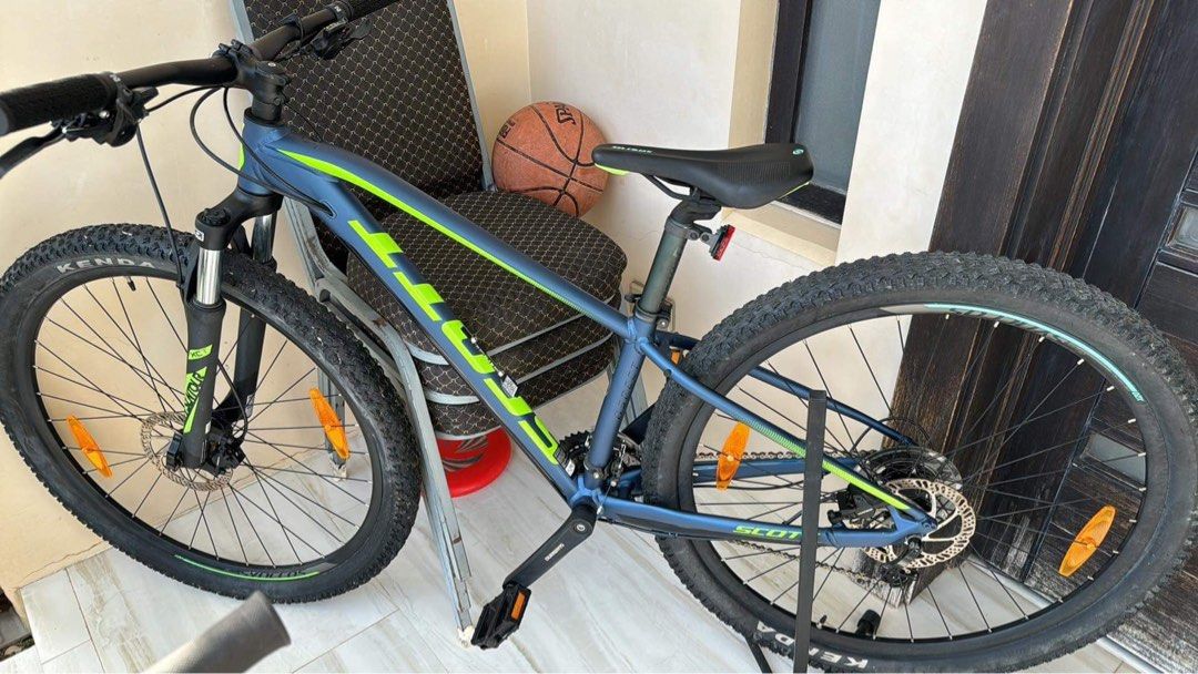 Scott bike (Category: Bicycles) located in Mandaue City. Submitted by julianelol (Listing ID 1298586022, Image 1). Description: .