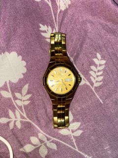 Seiko 5 gold watch