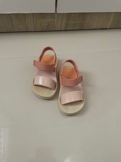 (Kategori: ) berada di . Dikirim oleh prelovedieu (ID iklan 1298496618, Gambar 1). Deskripsi: .