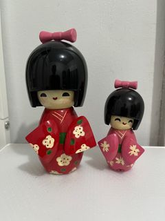 Set Of 2 Japanese Girls Kokeshi Wooden Pattern Kimono Dolls
