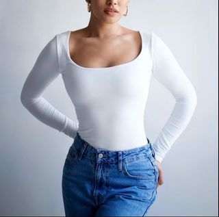 ALEXA TOP IN WHITE BY SHOP AT MERA