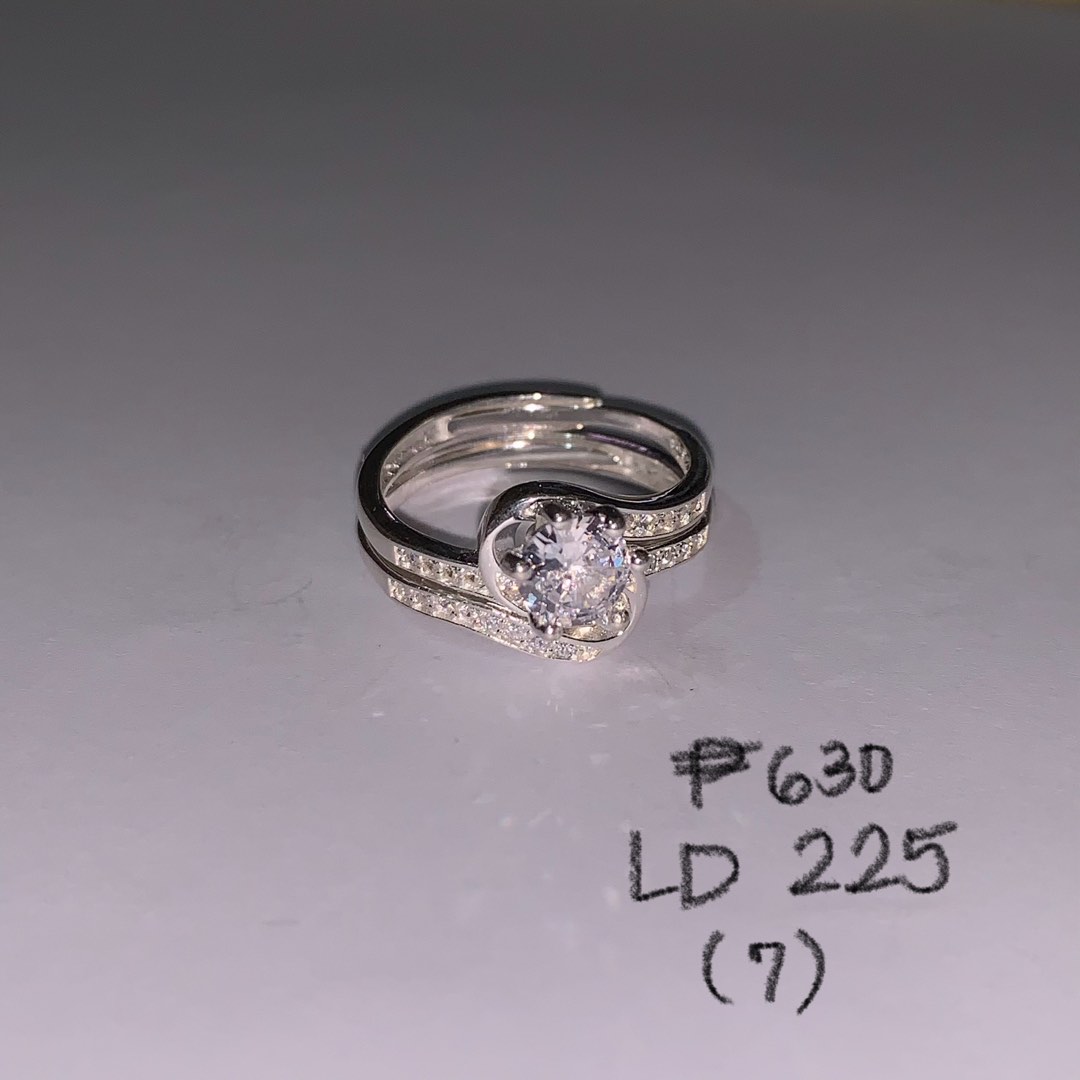 SILVER PUZZLE RING LD 225 Women s Fashion Jewelry Organizers Rings on Carousell