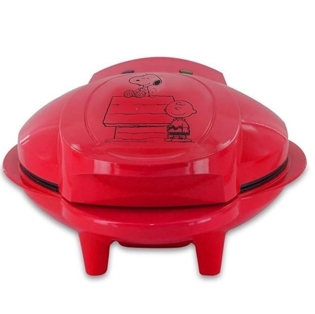SNOOPY WAFFLE MAKER (Category: Ovens & Toasters) located in Imus. Submitted by thecookydrive (Listing ID 1298578948, Image 2). Description: .