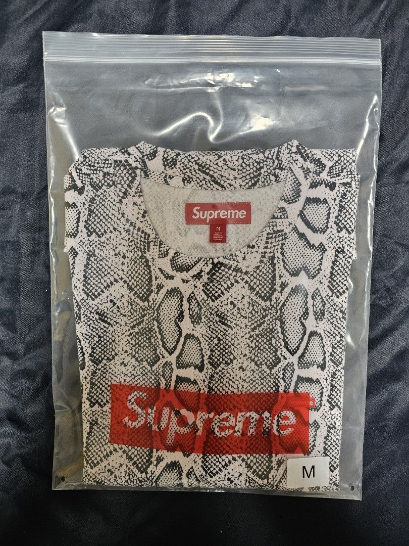 Supreme Small Box Tee 